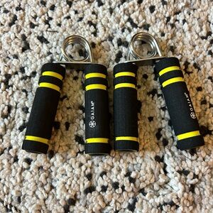 Gaiam Restore Hand Grip 2-Pack